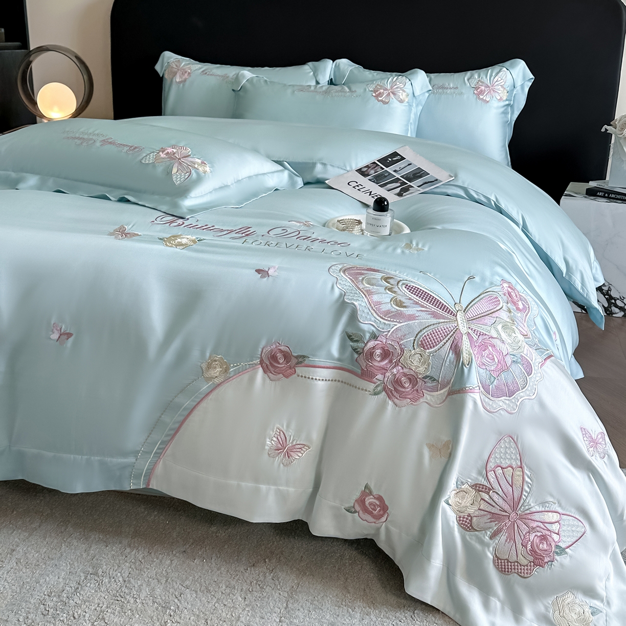 91家纺网 家纺一手货源 找家纺 置顶家纺 2026新款水洗天丝刺绣四件套-伊水芙蓉 伊水芙蓉-浅蓝