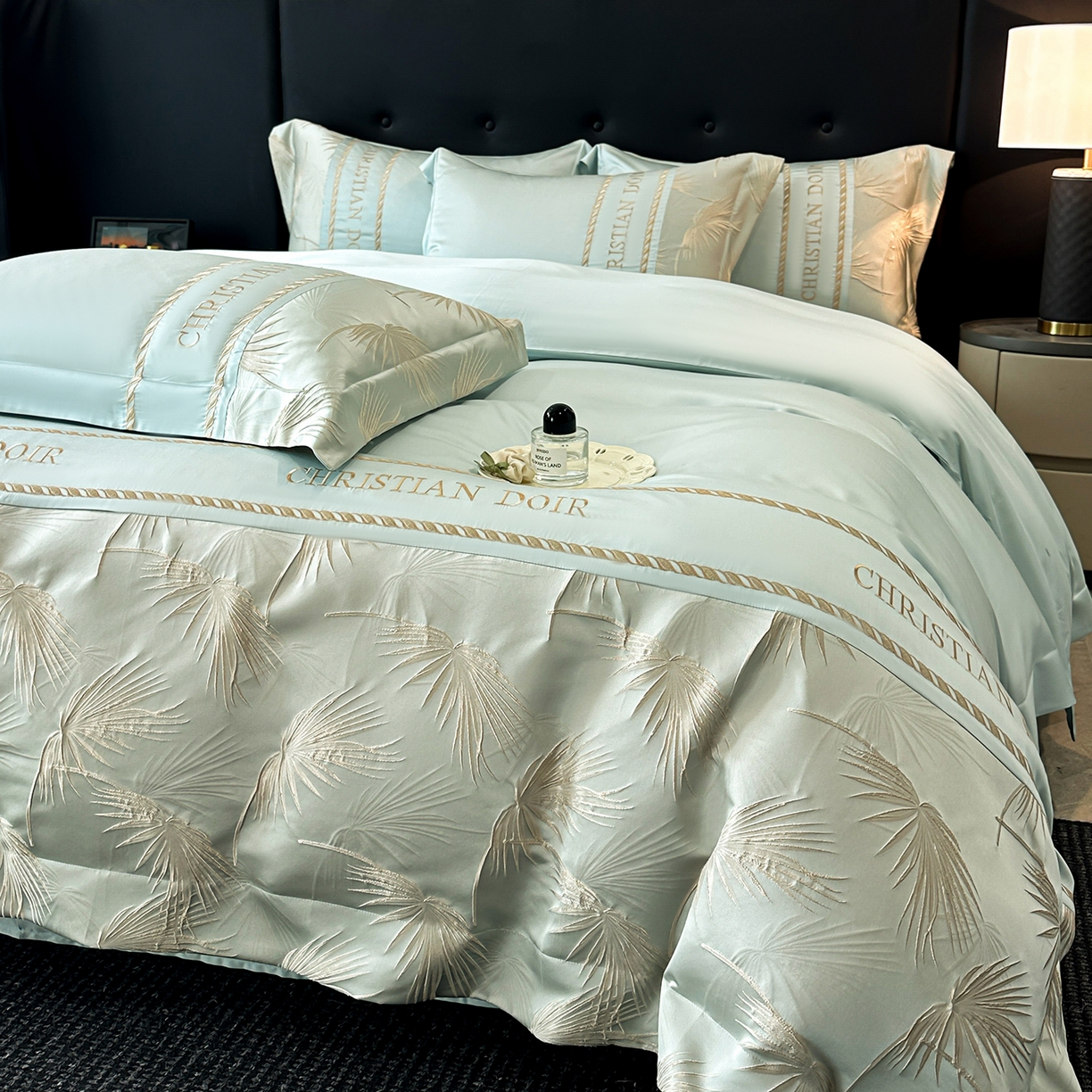 91家纺网 家纺一手货源 找家纺 置顶家纺 2026新款水洗天丝提花刺绣四件套-妮可 妮可-繁星蓝