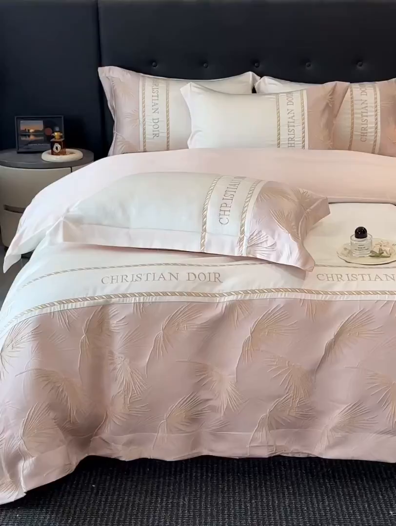 91家纺网 家纺一手货源 找家纺 （总）置顶家纺 2026新款水洗天丝提花刺绣四件套-妮可