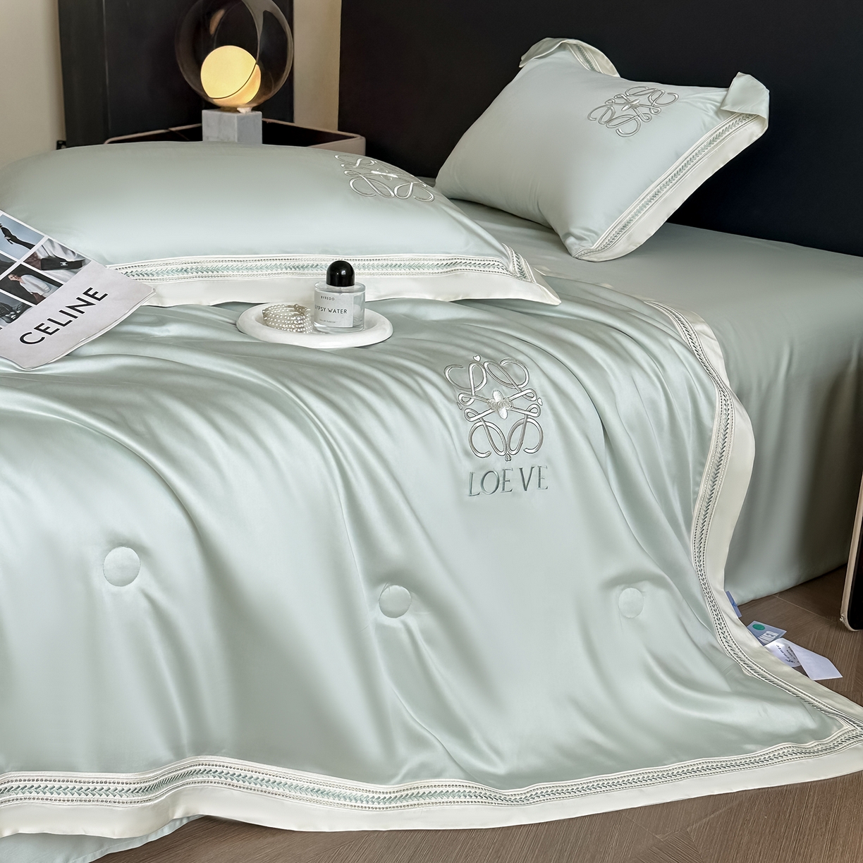 91家纺网 家纺一手货源 找家纺 置顶家纺 2026新款水洗天丝夏被刺绣四件套-夏洛特 夏洛特-繁星蓝