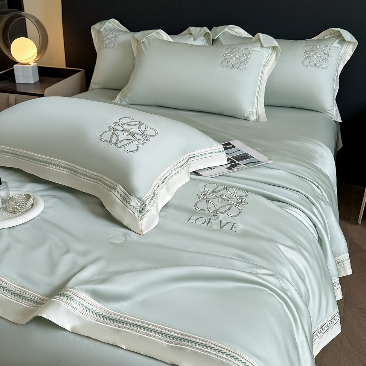 91家纺网 家纺一手货源 找家纺 置顶家纺 2026新款水洗天丝夏被刺绣四件套-夏洛特 夏洛特-繁星蓝