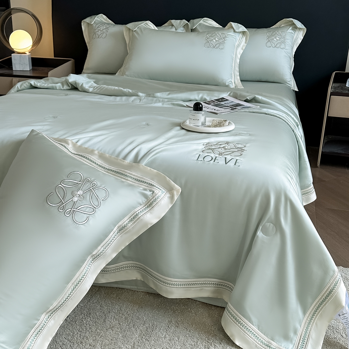 91家纺网 家纺一手货源 找家纺 置顶家纺 2026新款水洗天丝夏被刺绣四件套-夏洛特 夏洛特-繁星蓝