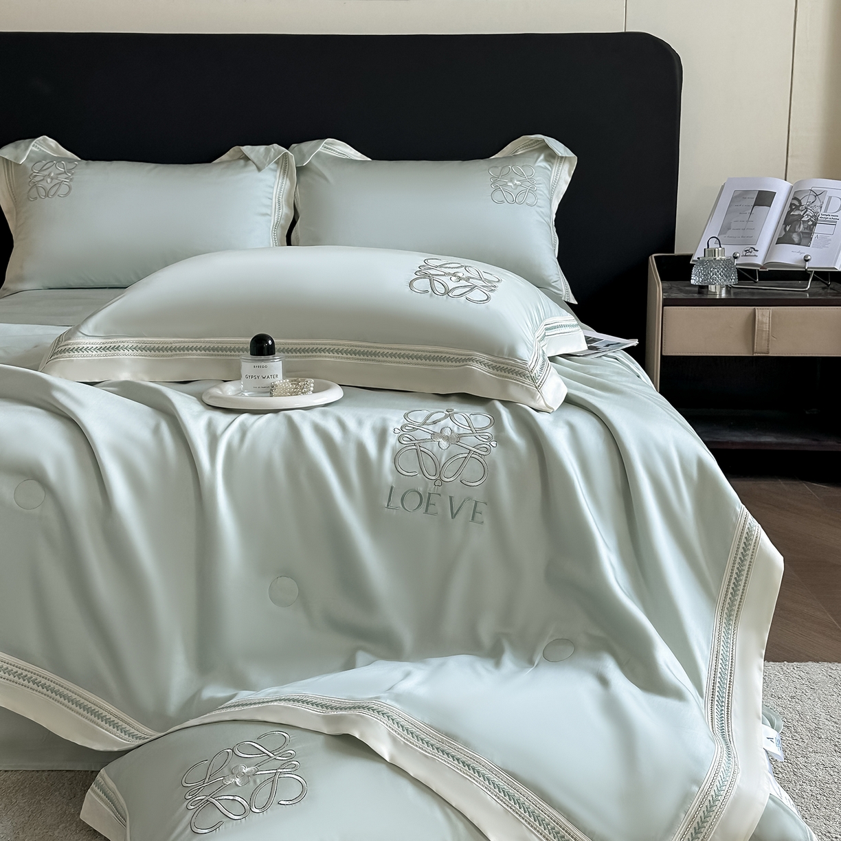 91家纺网 家纺一手货源 找家纺 置顶家纺 2026新款水洗天丝夏被刺绣四件套-夏洛特 夏洛特-繁星蓝