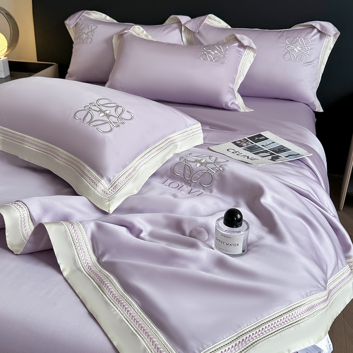 91家纺网 家纺一手货源 找家纺 置顶家纺 2026新款水洗天丝夏被刺绣四件套-夏洛特 夏洛特-香芋紫