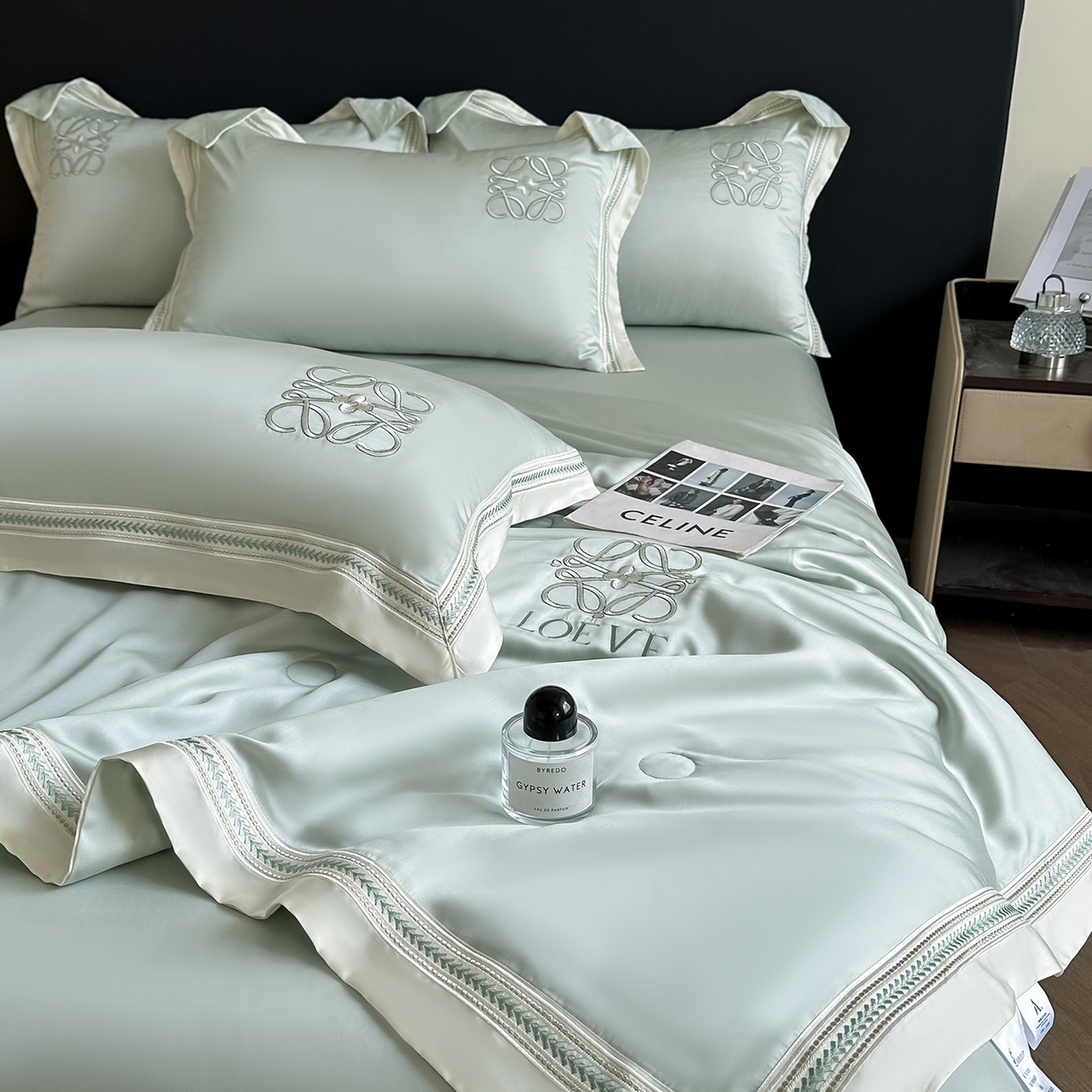 91家纺网 家纺一手货源 找家纺 置顶家纺 2026新款水洗天丝夏被刺绣四件套-夏洛特 夏洛特-繁星蓝