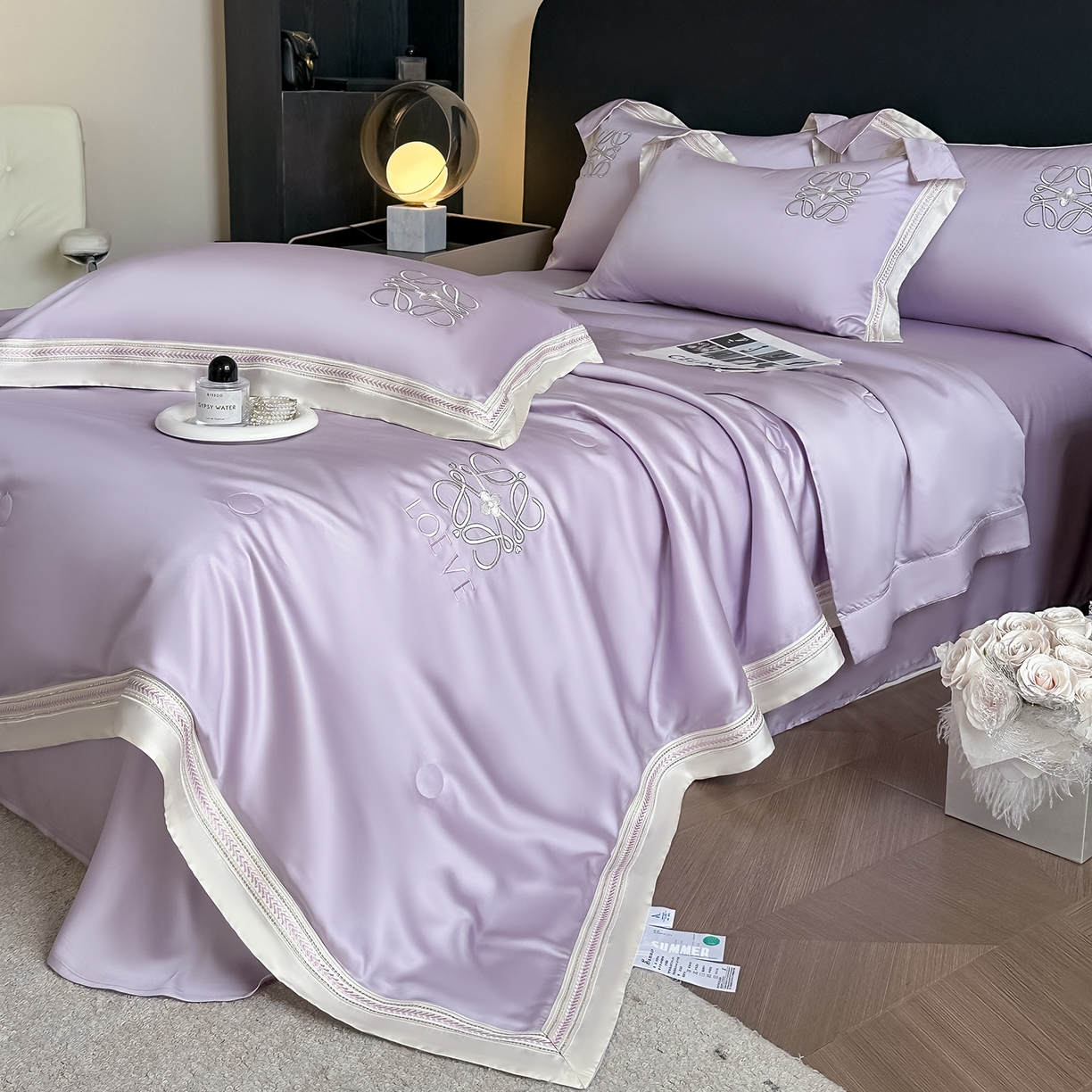 91家纺网 家纺一手货源 找家纺 置顶家纺 2026新款水洗天丝夏被刺绣四件套-夏洛特 夏洛特-香芋紫