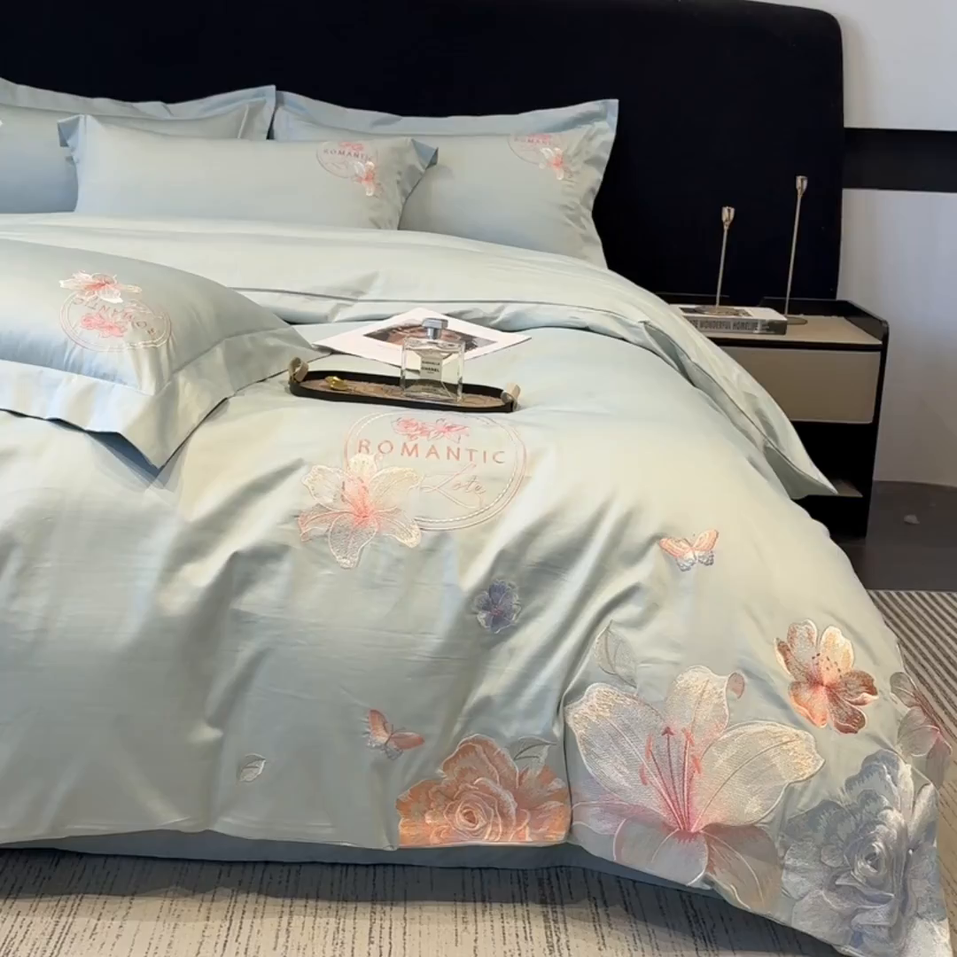 91家纺网 家纺一手货源 找家纺 桃园 新款纯棉全棉长绒棉刺绣绣花四件套  高端礼盒-倾城系列 倾城-飘蓝