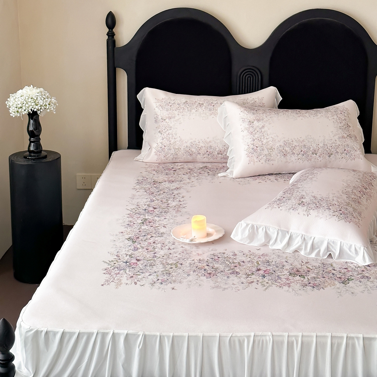 91家纺网 家纺一手货源 找家纺 三味舒屋 2026新款法式花庭系列冰丝席床裙款凉席席子 莫妮卡