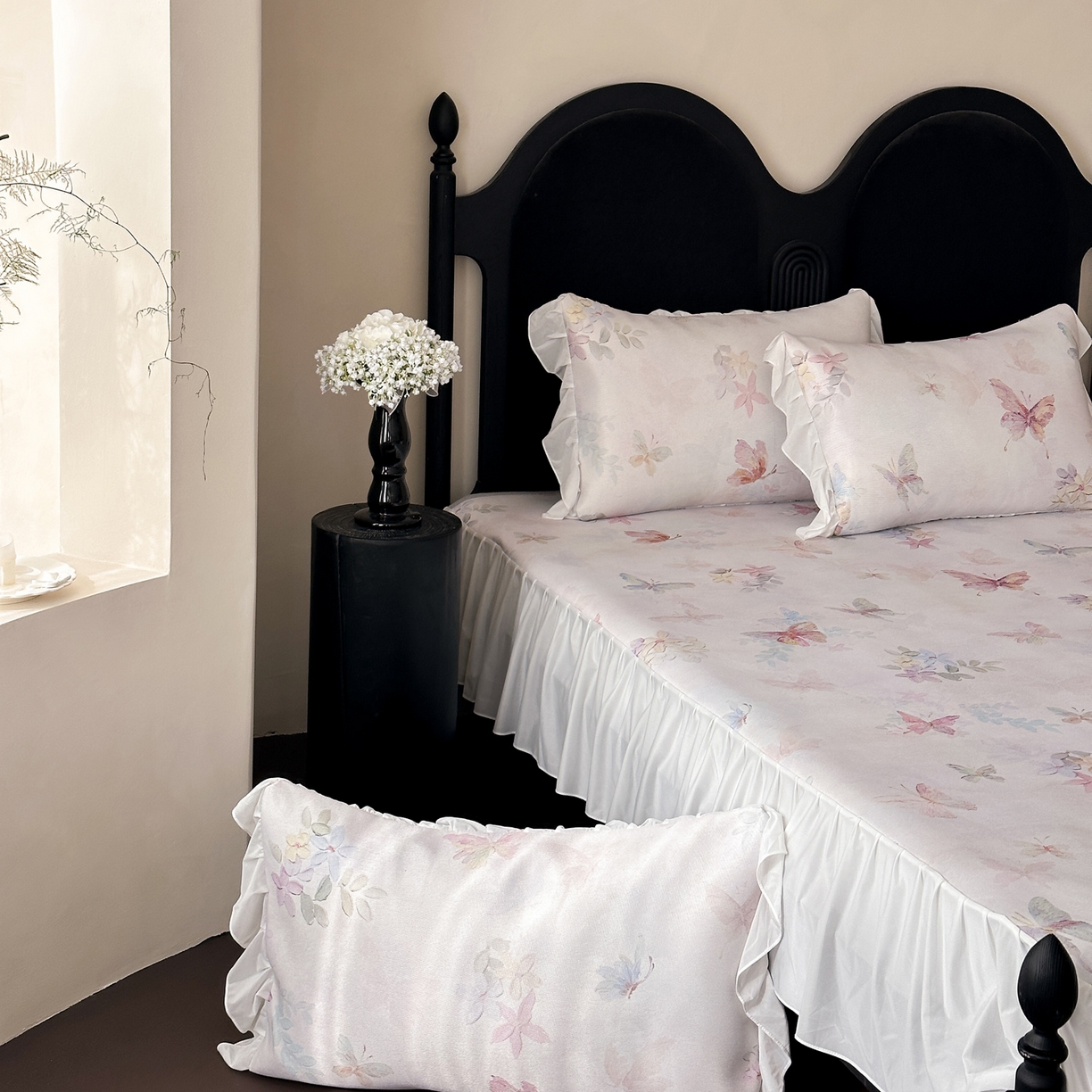 91家纺网 家纺一手货源 找家纺 三味舒屋 2026新款法式花庭系列冰丝席床裙款凉席席子 欧若拉