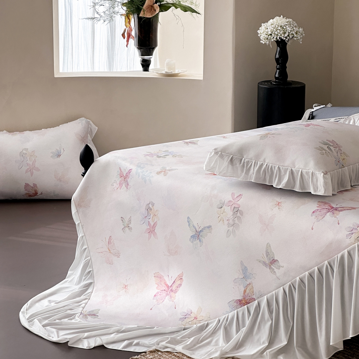 91家纺网 家纺一手货源 找家纺 三味舒屋 2026新款法式花庭系列冰丝席床裙款凉席席子 欧若拉