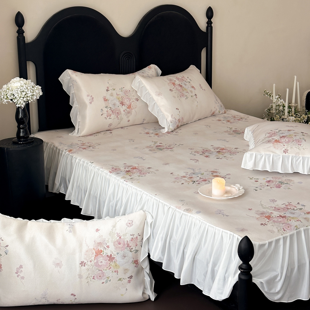 91家纺网 家纺一手货源 找家纺 三味舒屋 2026新款法式花庭系列冰丝席床裙款凉席席子 弥花集