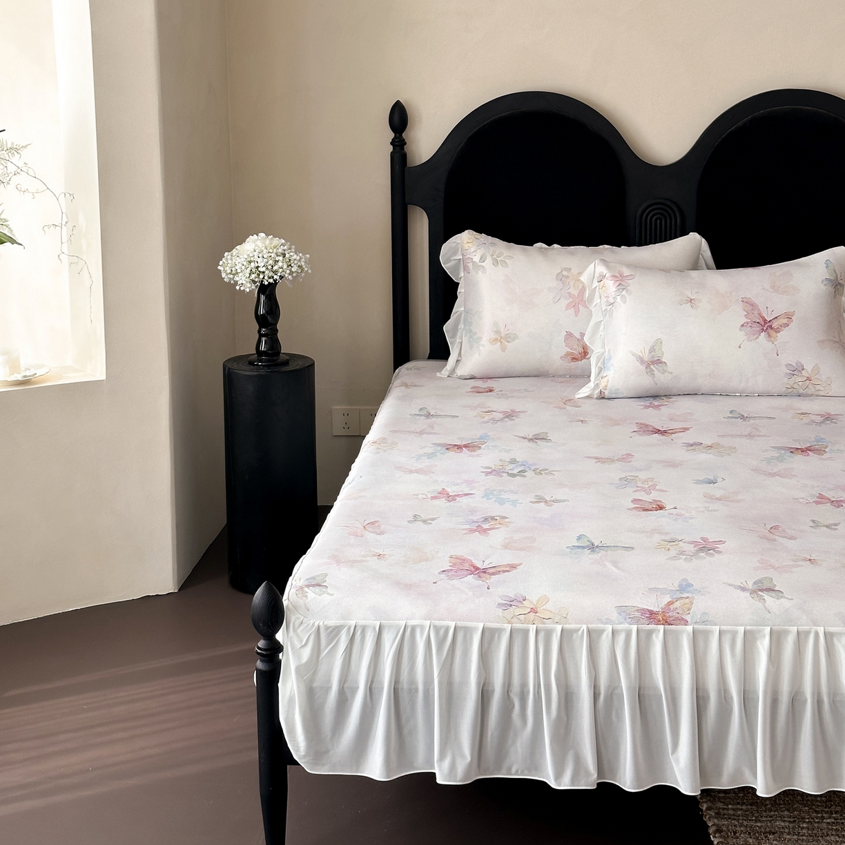 91家纺网 家纺一手货源 找家纺 三味舒屋 2026新款法式花庭系列冰丝席床裙款凉席席子 欧若拉