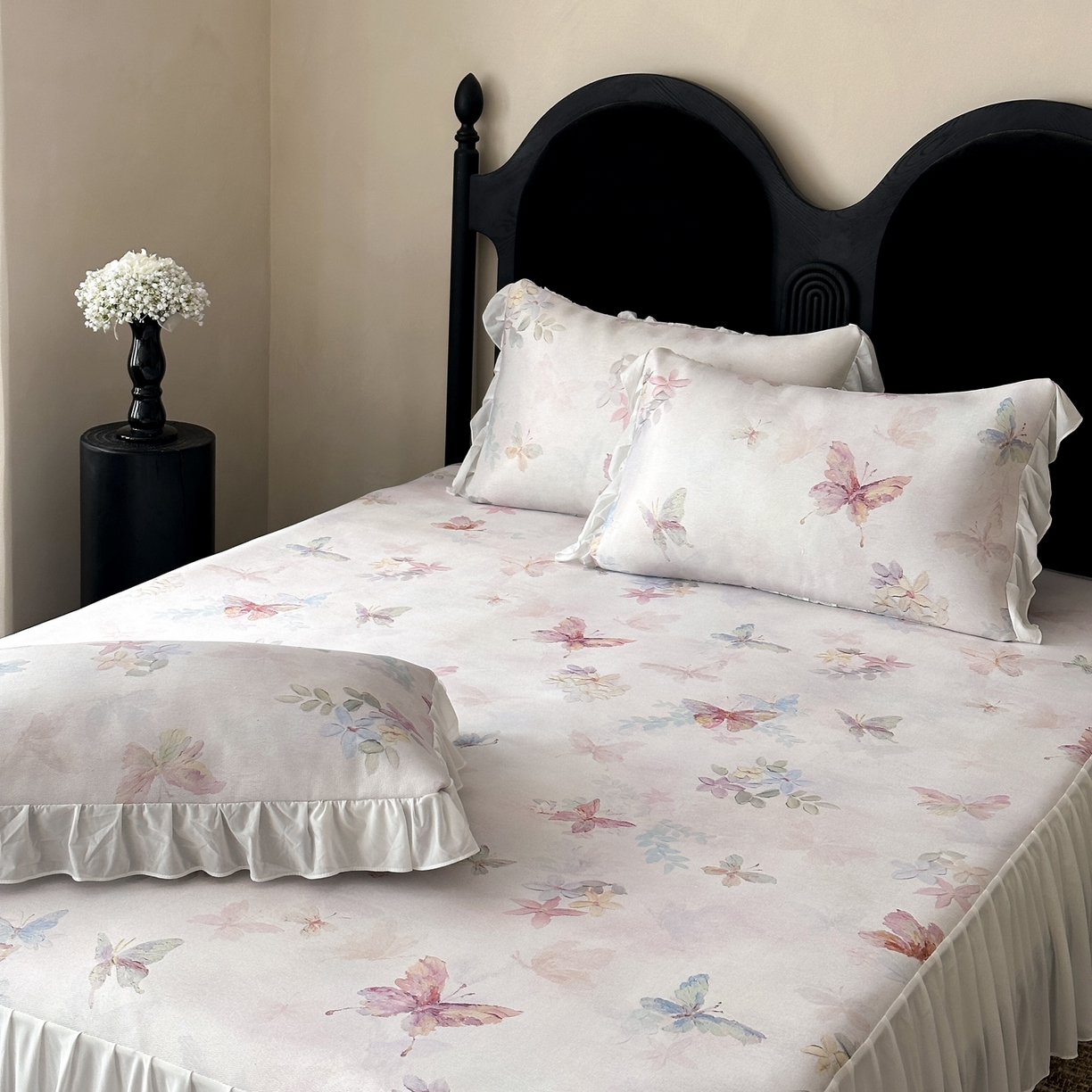 91家纺网 家纺一手货源 找家纺 三味舒屋 2026新款法式花庭系列冰丝席床裙款凉席席子 欧若拉