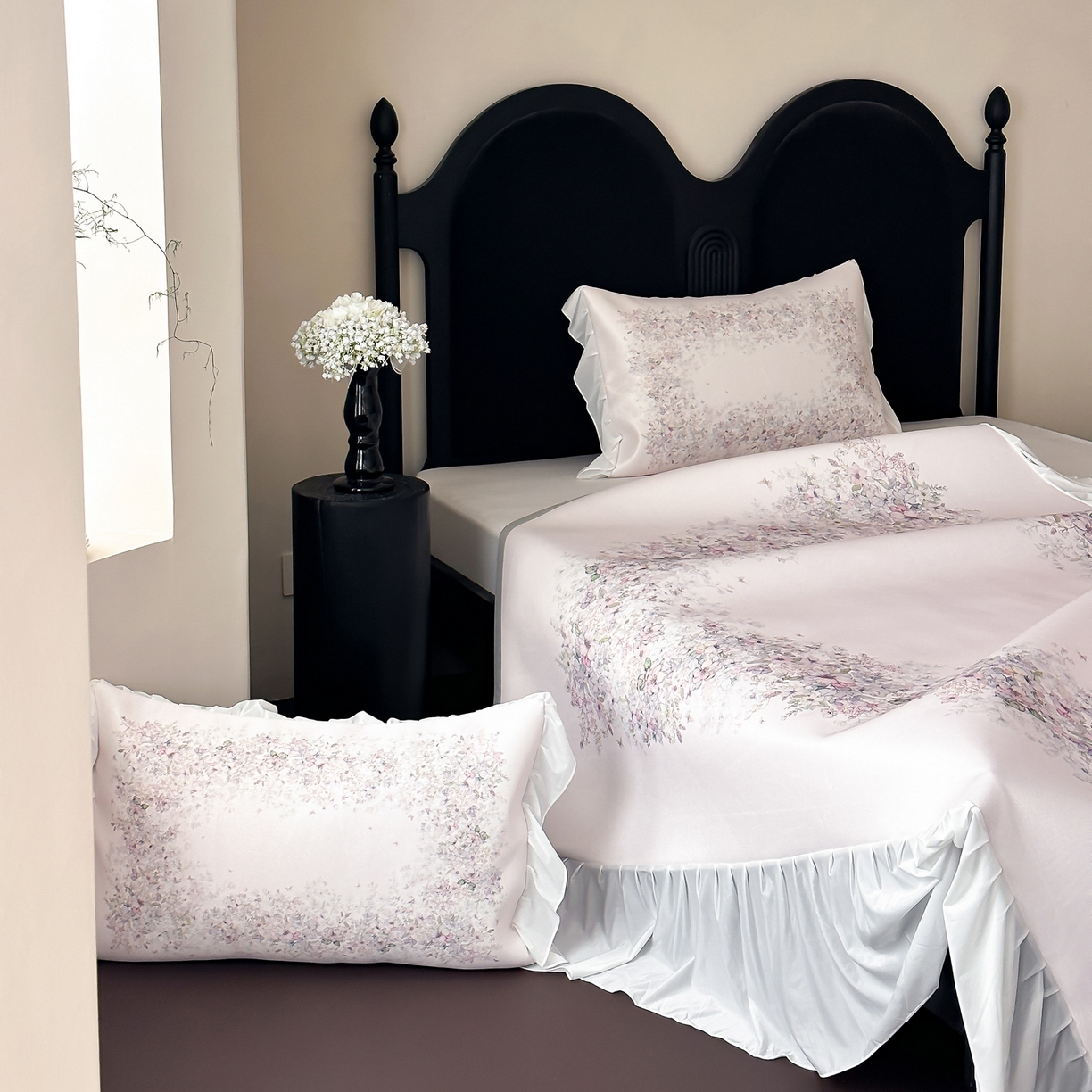 91家纺网 家纺一手货源 找家纺 三味舒屋 2026新款法式花庭系列冰丝席床裙款凉席席子 莫妮卡