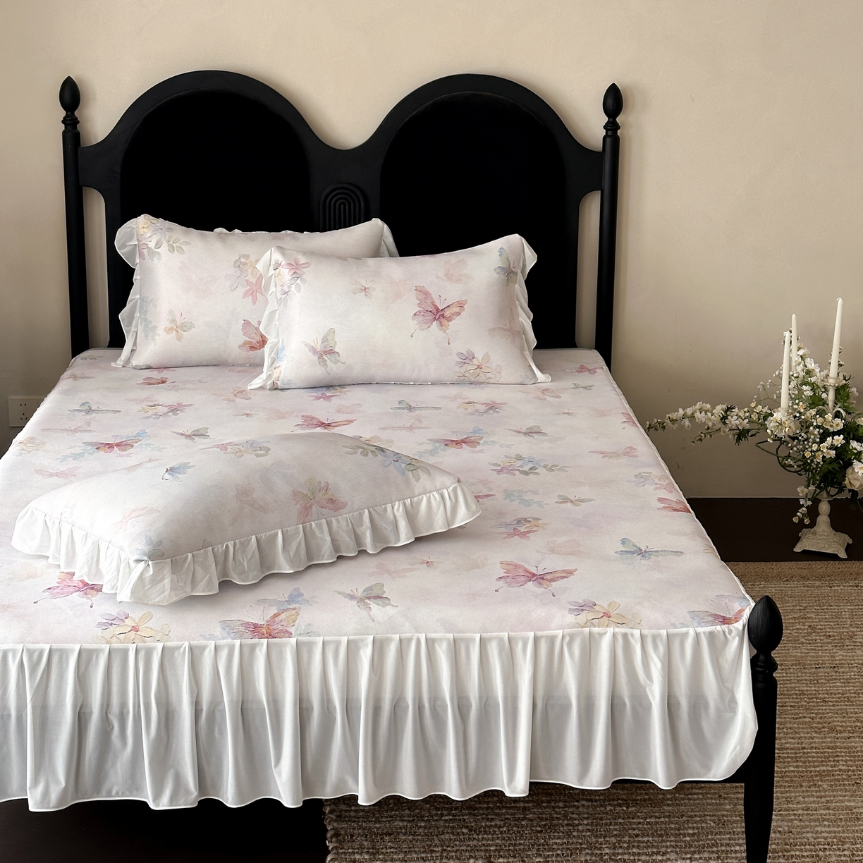 91家纺网 家纺一手货源 找家纺 三味舒屋 2026新款法式花庭系列冰丝席床裙款凉席席子 欧若拉