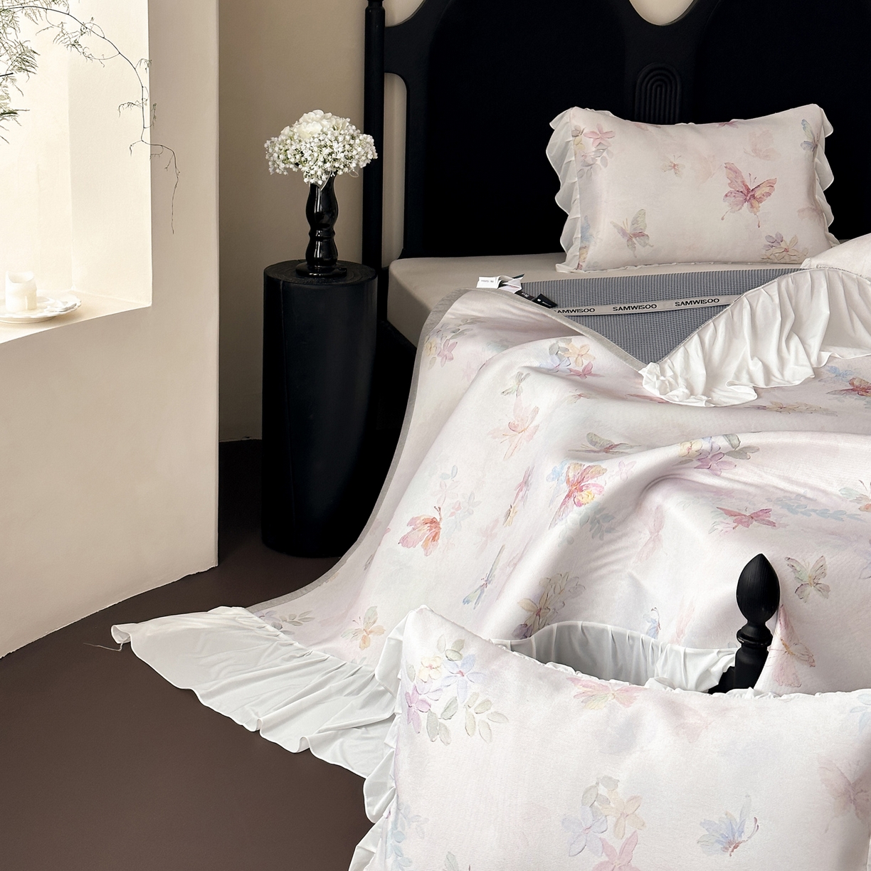 91家纺网 家纺一手货源 找家纺 三味舒屋 2026新款法式花庭系列冰丝席床裙款凉席席子 欧若拉