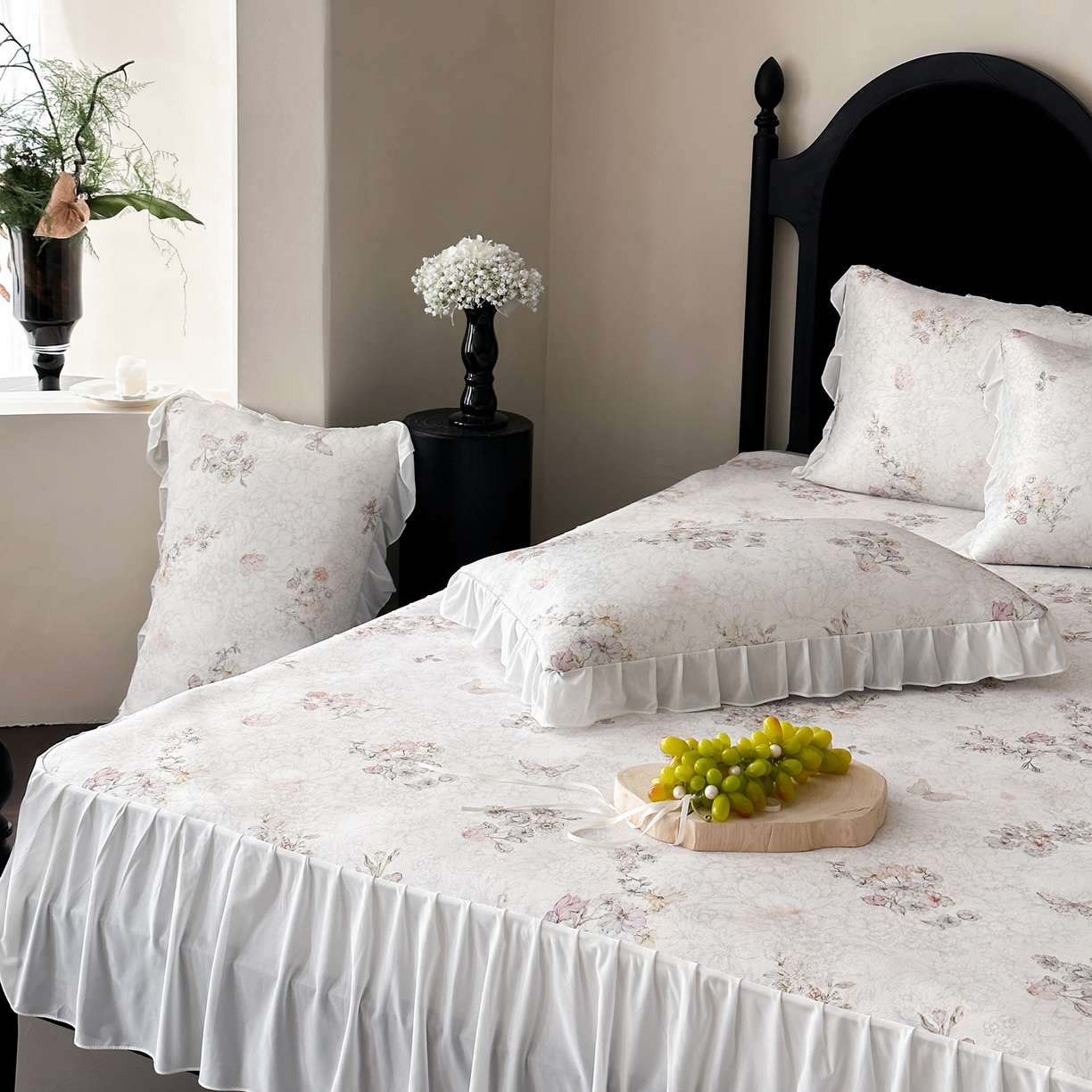 91家纺网 家纺一手货源 找家纺 三味舒屋 2026新款法式花庭系列冰丝席床裙款凉席席子 娜塔莎