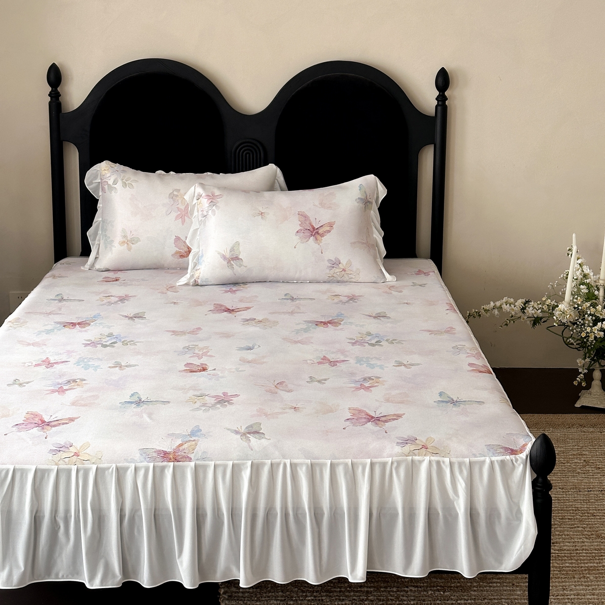 91家纺网 家纺一手货源 找家纺 三味舒屋 2026新款法式花庭系列冰丝席床裙款凉席席子 欧若拉