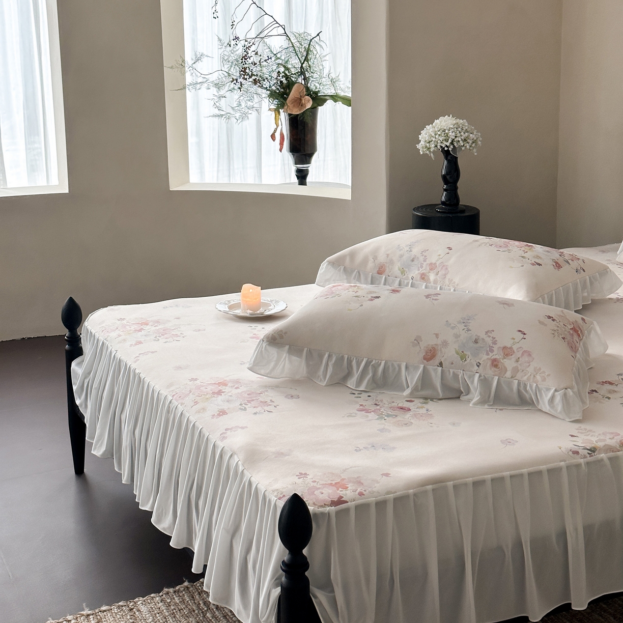 91家纺网 家纺一手货源 找家纺 三味舒屋 2026新款法式花庭系列冰丝席床裙款凉席席子 弥花集