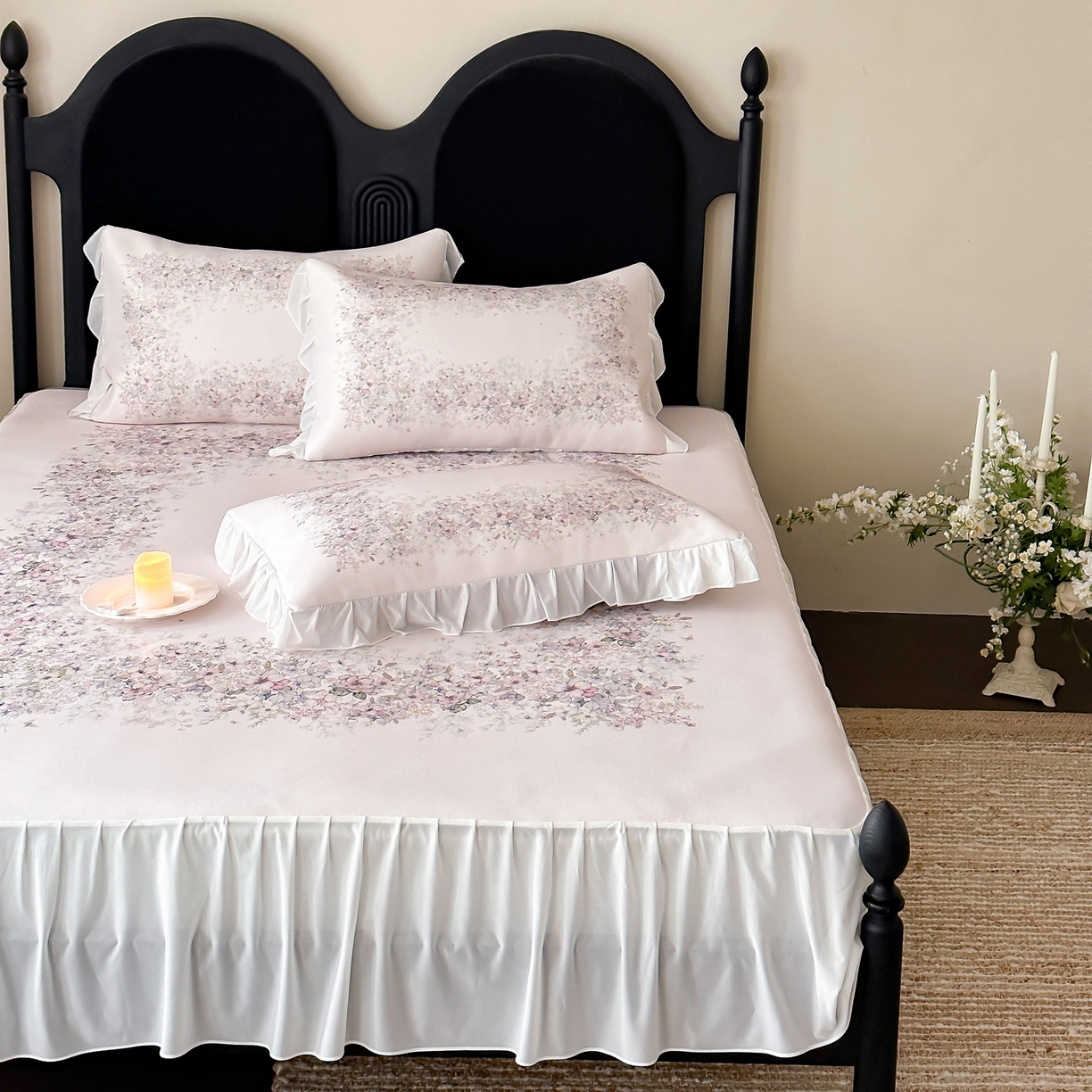 91家纺网 家纺一手货源 找家纺 三味舒屋 2026新款法式花庭系列冰丝席床裙款凉席席子 莫妮卡