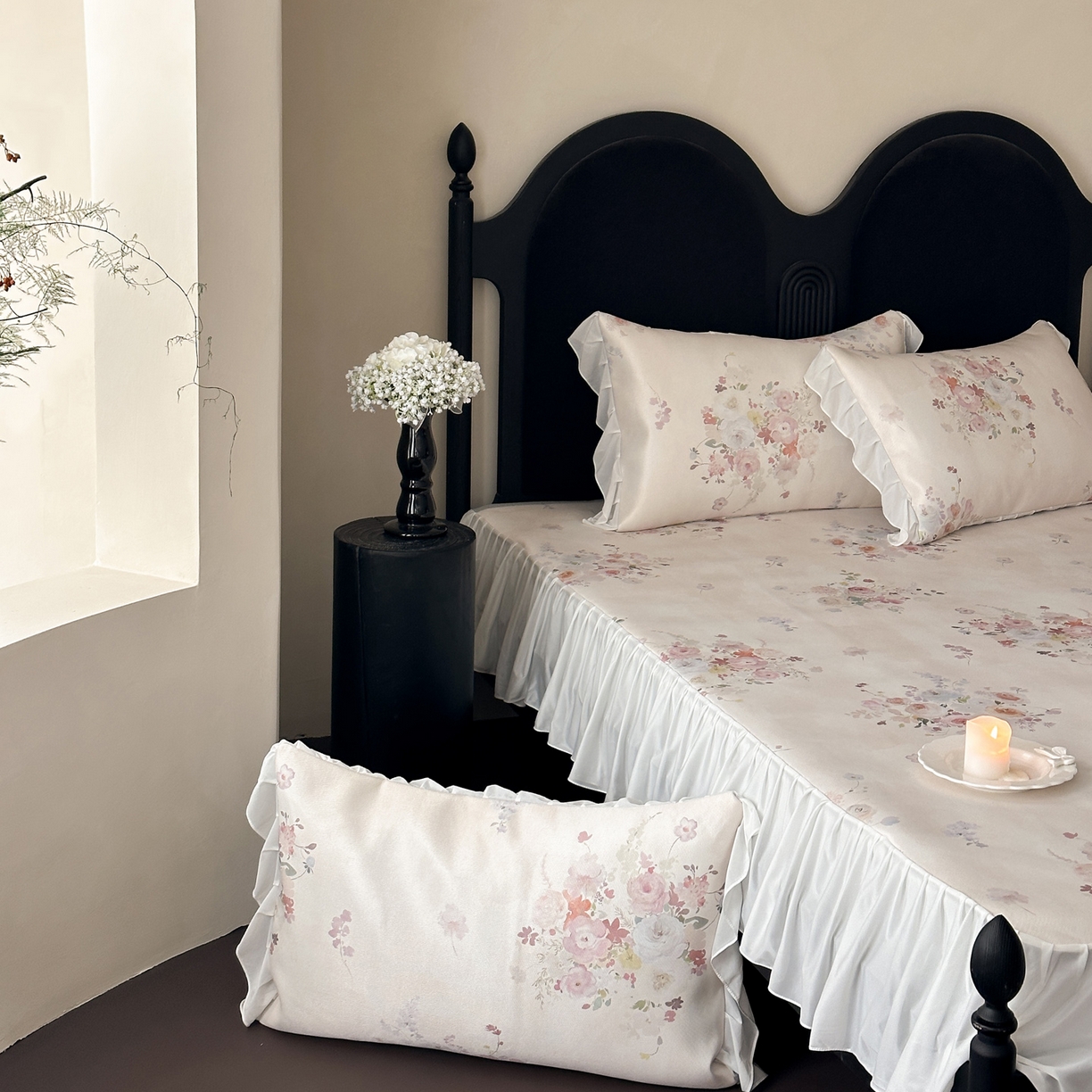 91家纺网 家纺一手货源 找家纺 三味舒屋 2026新款法式花庭系列冰丝席床裙款凉席席子 弥花集