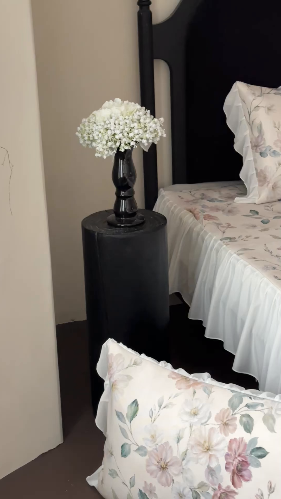 91家纺网 家纺一手货源 找家纺 三味舒屋 2026新款法式花庭系列冰丝席床裙款凉席席子 瑰丽庄园