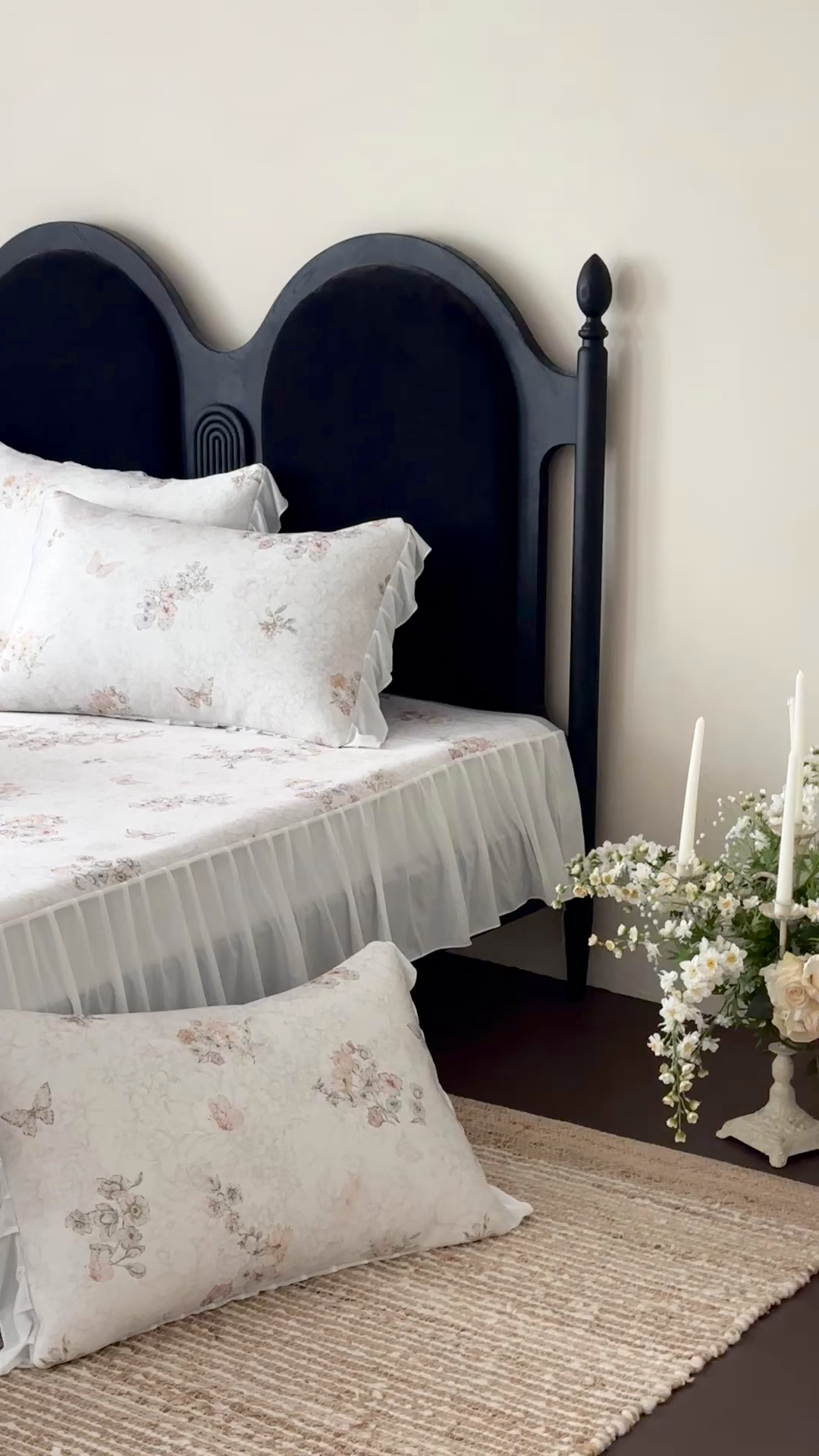 91家纺网 家纺一手货源 找家纺 三味舒屋 2026新款法式花庭系列冰丝席床裙款凉席席子 娜塔莎