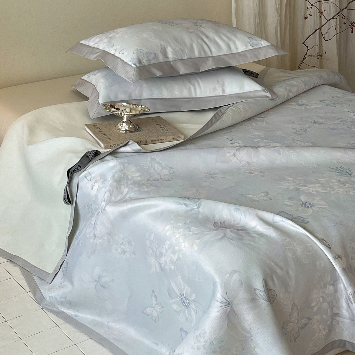 91家纺网 家纺一手货源 找家纺 三味舒屋 2026新款慕奢系列床单冰丝席凉席席子 纷飞