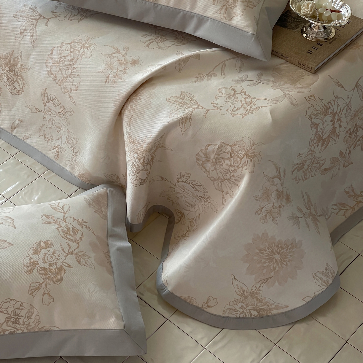 91家纺网 家纺一手货源 找家纺 三味舒屋 2026新款慕奢系列床单冰丝席凉席席子 金枝