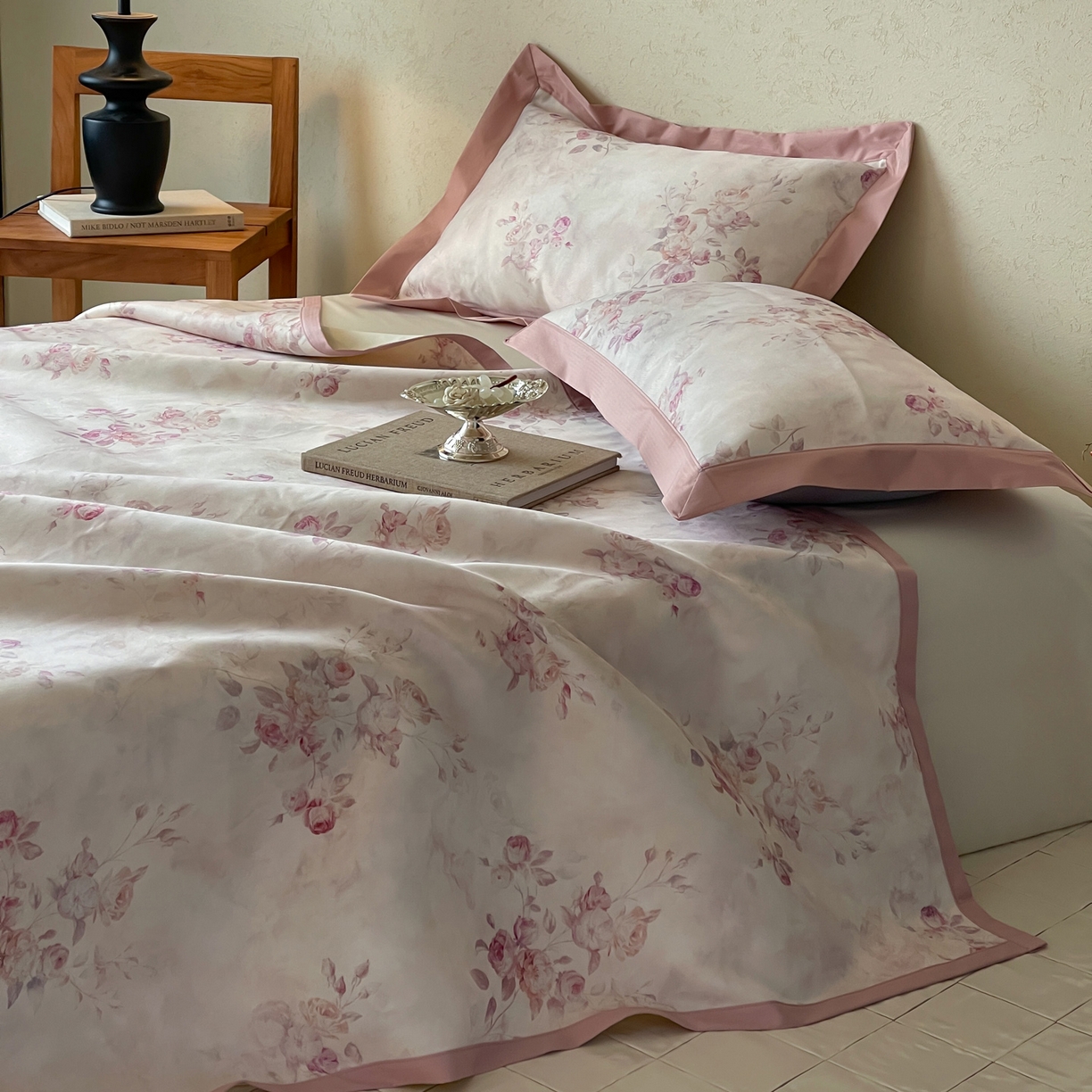 91家纺网 家纺一手货源 找家纺 三味舒屋 2026新款慕奢系列床单冰丝席凉席席子 粉黛