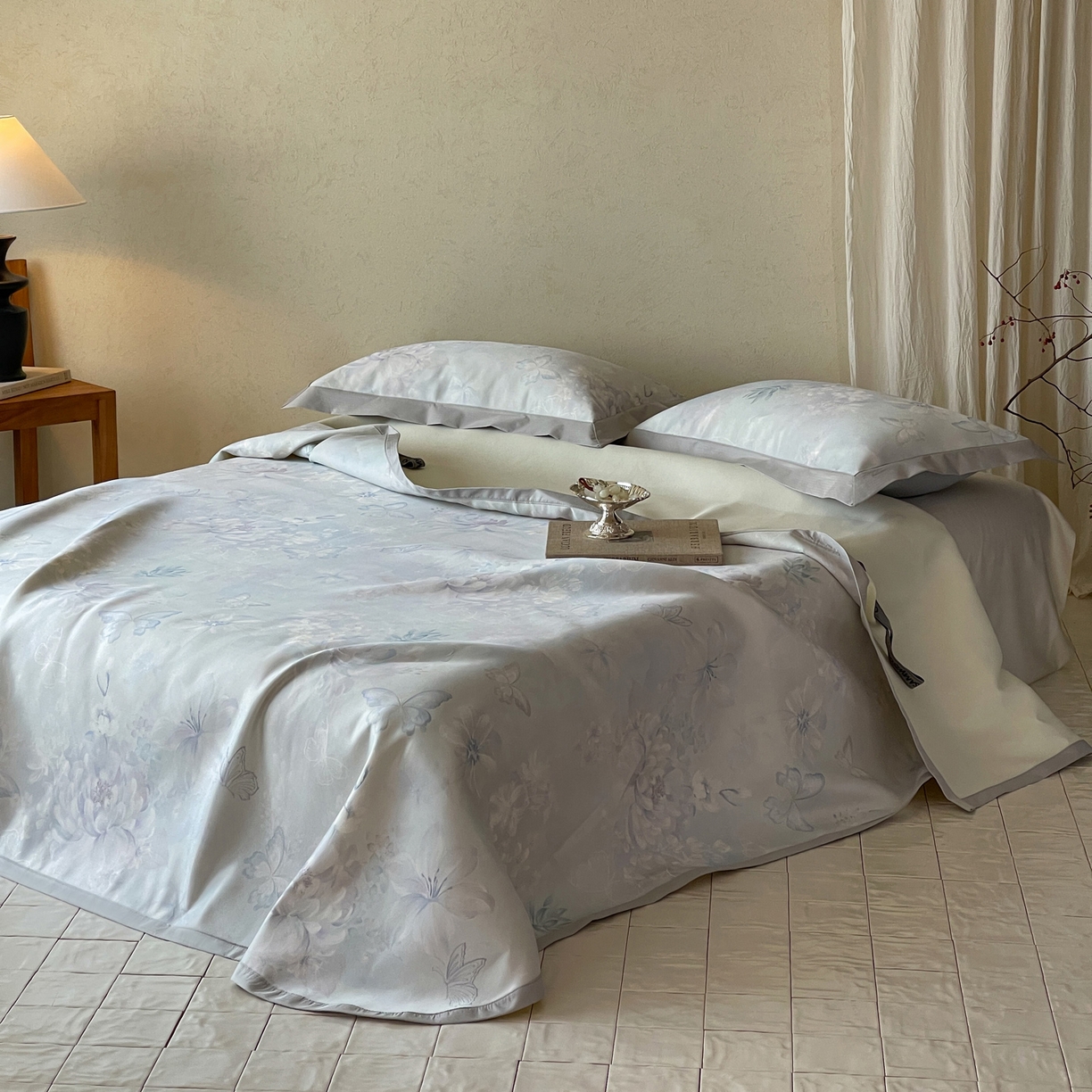 91家纺网 家纺一手货源 找家纺 三味舒屋 2026新款慕奢系列床单冰丝席凉席席子 纷飞