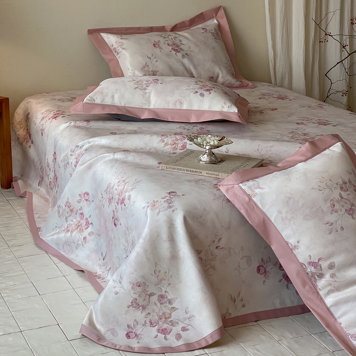 91家纺网 家纺一手货源 找家纺 三味舒屋 2026新款慕奢系列床单冰丝席凉席席子 粉黛