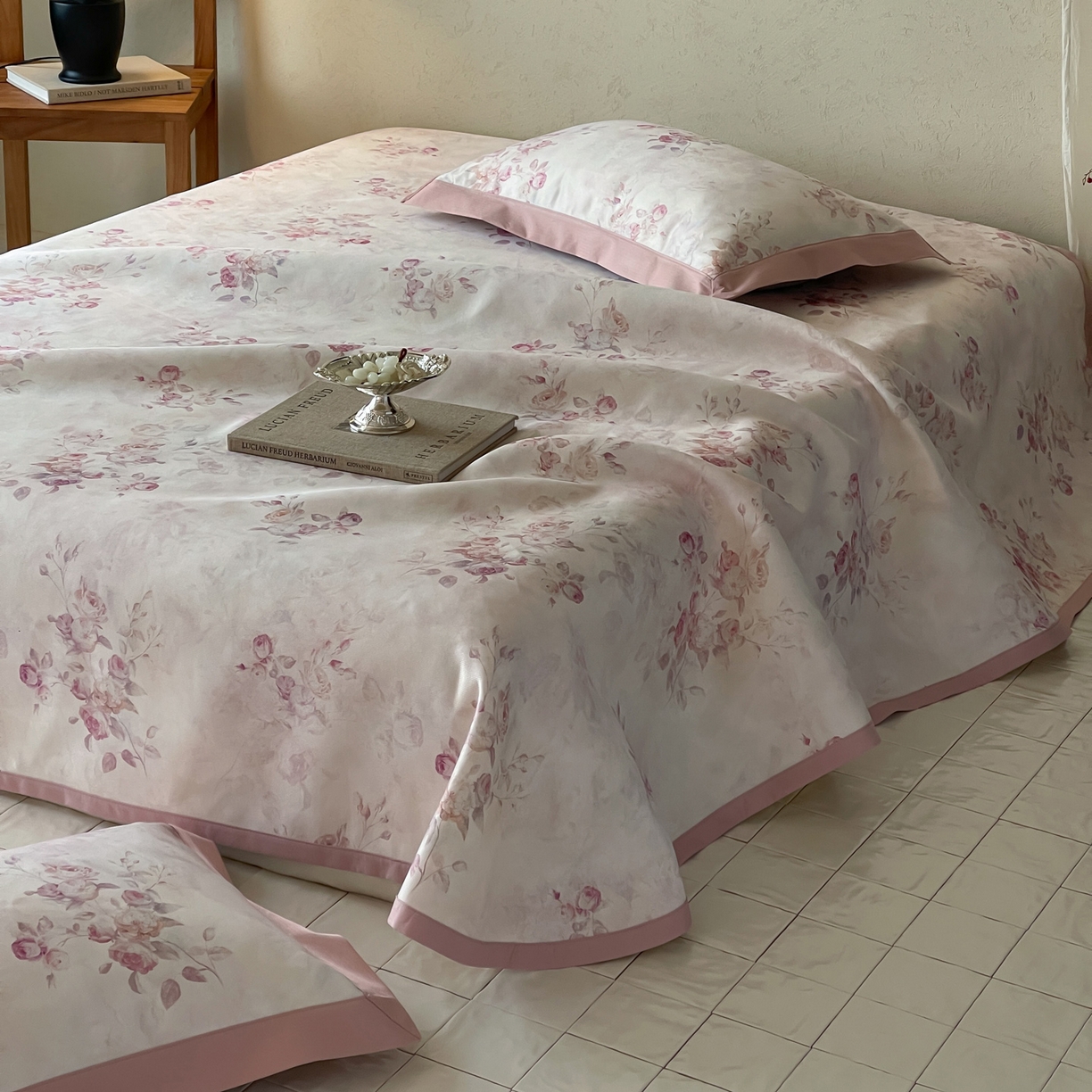 91家纺网 家纺一手货源 找家纺 三味舒屋 2026新款慕奢系列床单冰丝席凉席席子 粉黛