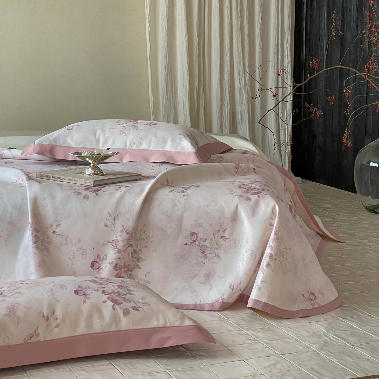 91家纺网 家纺一手货源 找家纺 三味舒屋 2026新款慕奢系列床单冰丝席凉席席子 粉黛