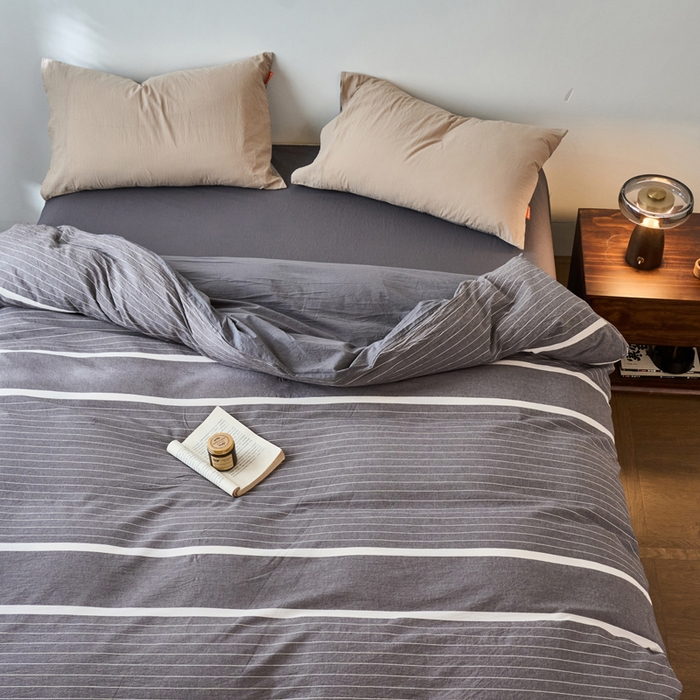 91家纺网 家纺一手货源 找家纺 春皖家纺 2026春夏新款全棉纯棉水洗棉单被套被套单件单品被套 素雅-灰条