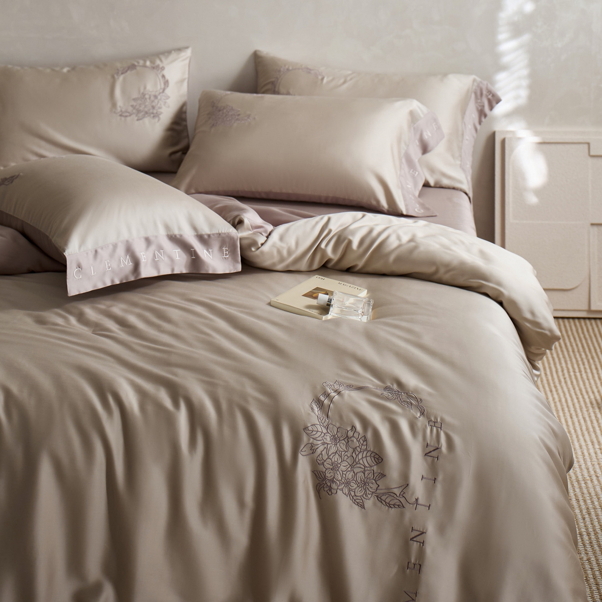 91家纺网 家纺一手货源 找家纺 （总）爱缦 2026新款60s兰精天丝四件套-马吉拉系列-风格一