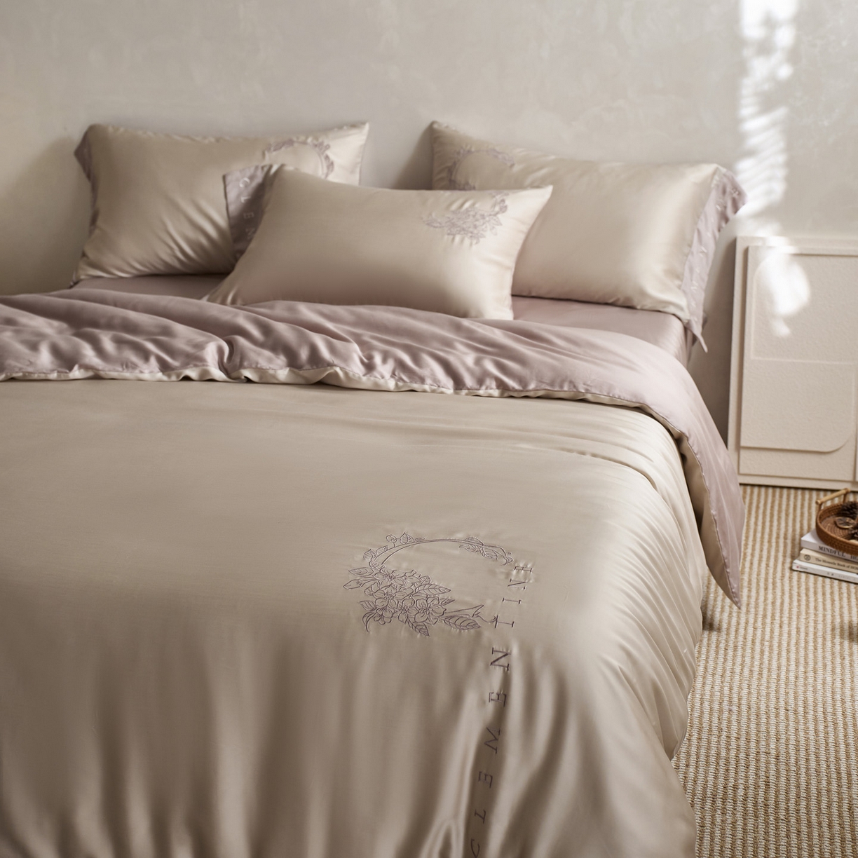 91家纺网 家纺一手货源 找家纺 （总）爱缦 2026新款60s兰精天丝四件套-马吉拉系列-风格一