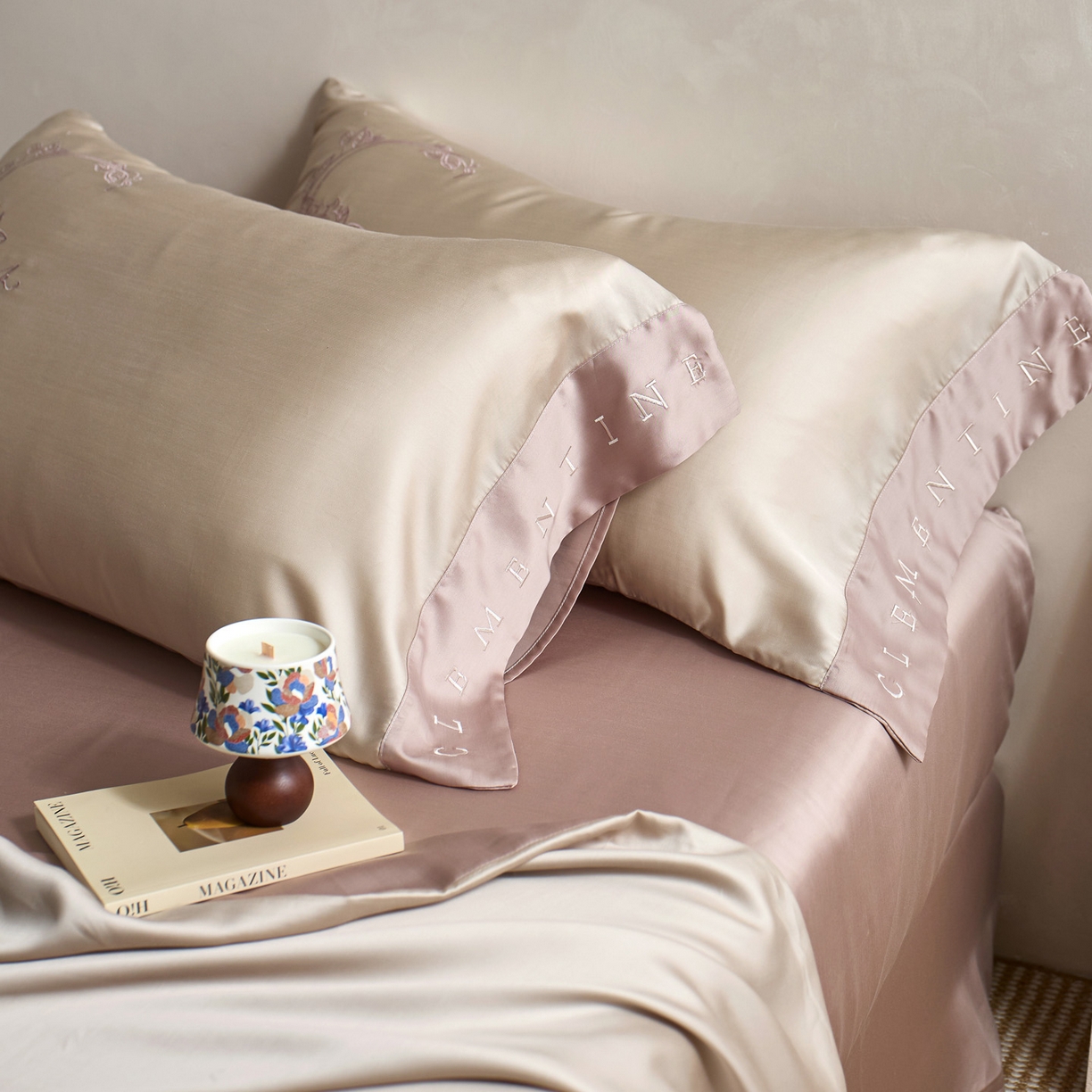 91家纺网 家纺一手货源 找家纺 爱缦 2026新款60s兰精天丝四件套-马吉拉系列-风格一 米褐色