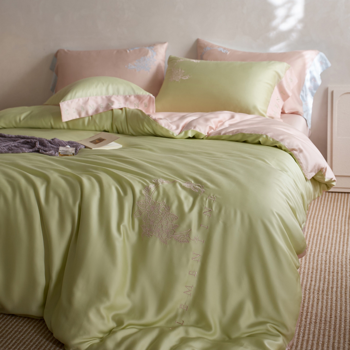 91家纺网 家纺一手货源 找家纺 爱缦 2026新款60s兰精天丝四件套-马吉拉系列-风格一 绿精灵