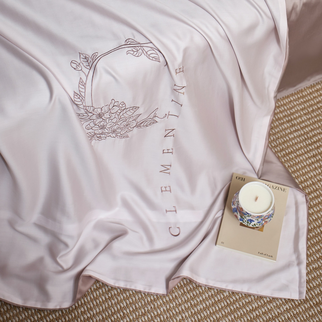 91家纺网 家纺一手货源 找家纺 爱缦 2026新款60s兰精天丝四件套-马吉拉系列-风格一 粉可可