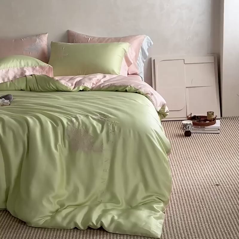 91家纺网 家纺一手货源 找家纺 爱缦 2026新款60s兰精天丝四件套-马吉拉系列-风格一 绿精灵