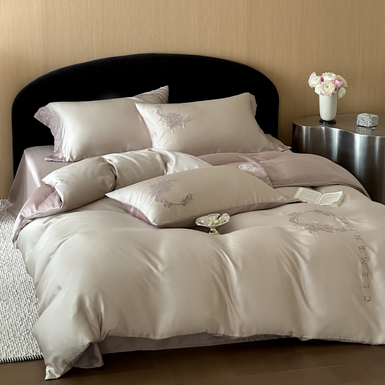 91家纺网 家纺一手货源 找家纺 爱缦 2026新款60s兰精天丝四件套-马吉拉系列-风格二 米褐色