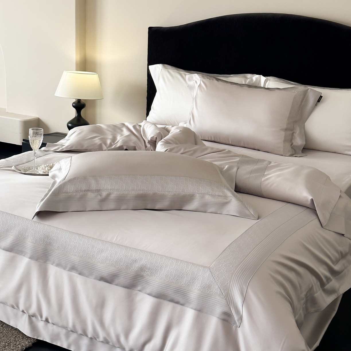 91家纺网 家纺一手货源 找家纺 卡巴伦家纺 2026新款高精密立体压边款四件套-奥黛丽 奥黛丽-灰