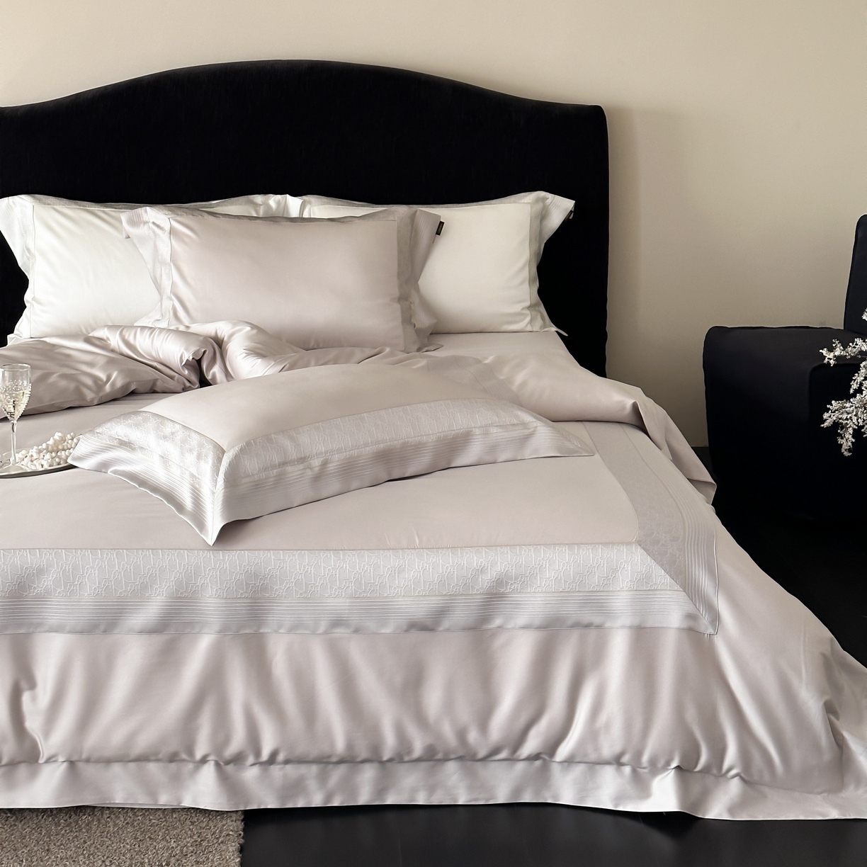 91家纺网 家纺一手货源 找家纺 卡巴伦家纺 2026新款高精密立体压边款四件套-奥黛丽 奥黛丽-灰