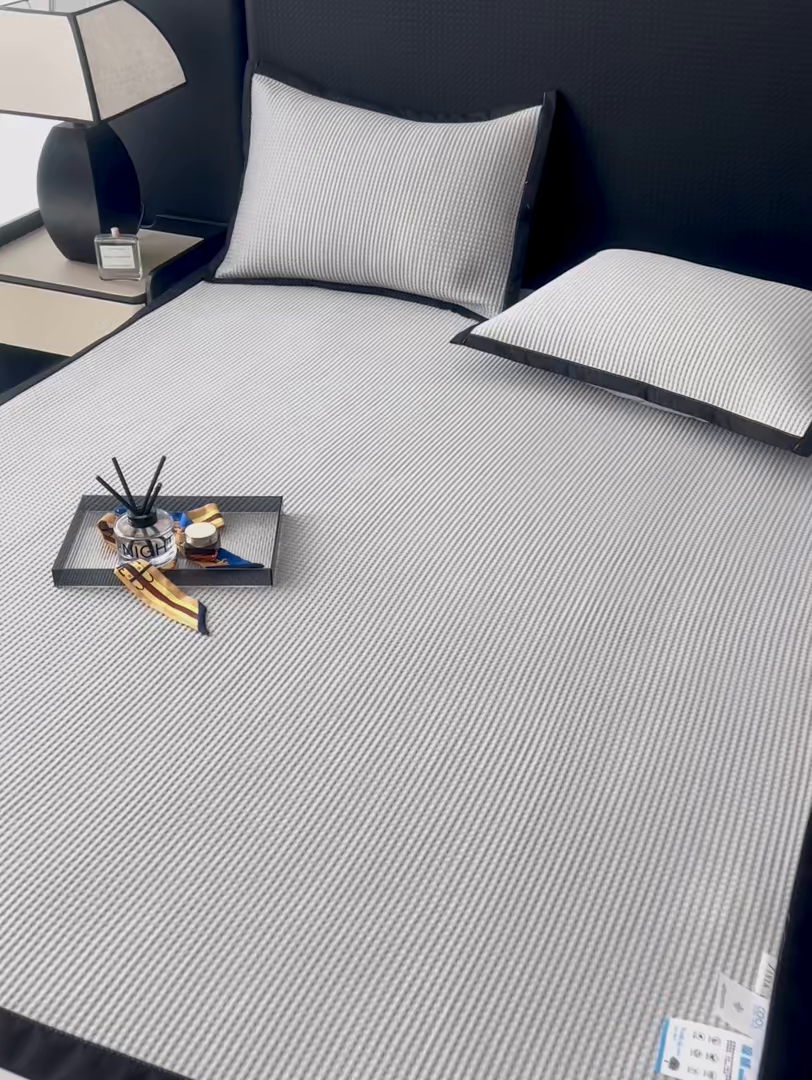 91家纺网 家纺一手货源 找家纺 安哆啦家纺 2026新款480克高端PE冰豆豆软凉席席子 华夫格-高级灰