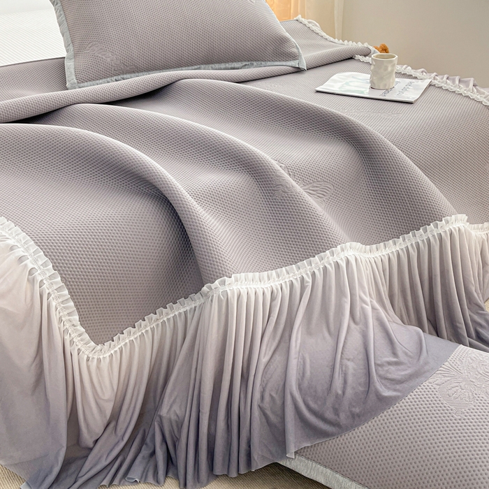 91家纺网 家纺一手货源 找家纺 安哆啦家纺 2026新款公主仙女风480克PE凉感凉豆豆床裙凉席三件套-豆豆床裙 豆豆床裙-绅士灰