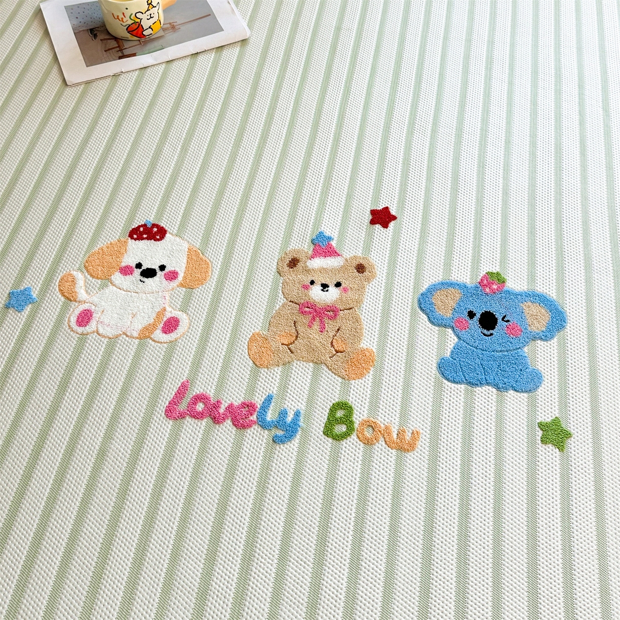 91家纺网 家纺一手货源 找家纺 雯豆家纺 2026新款PE中分子毛巾绣凉席三件套平铺席子卡通绣花条席 树懒-绿