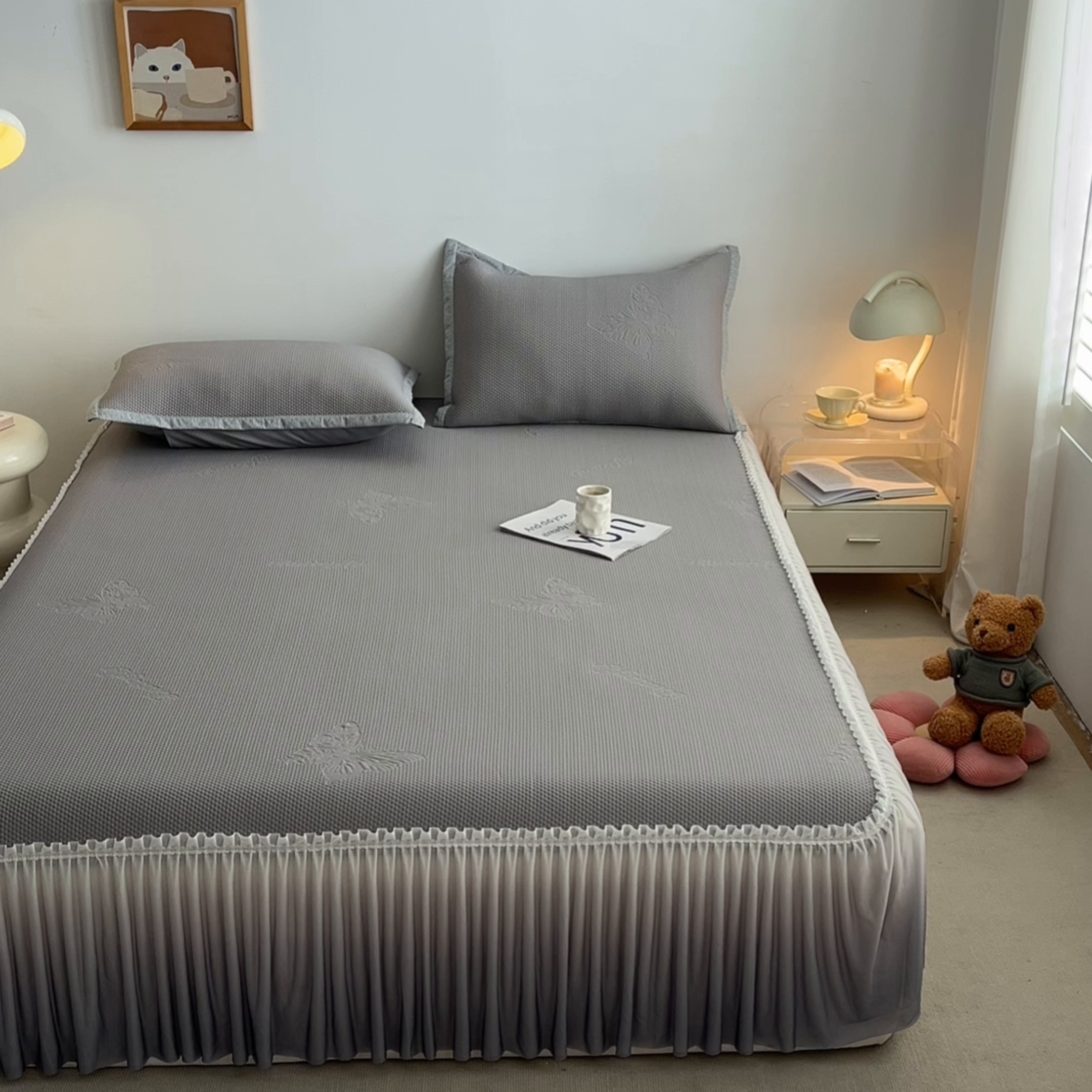 91家纺网 家纺一手货源 找家纺 安哆啦家纺 2026新款公主仙女风480克PE凉感凉豆豆床裙凉席三件套-豆豆床裙 豆豆床裙-绅士灰