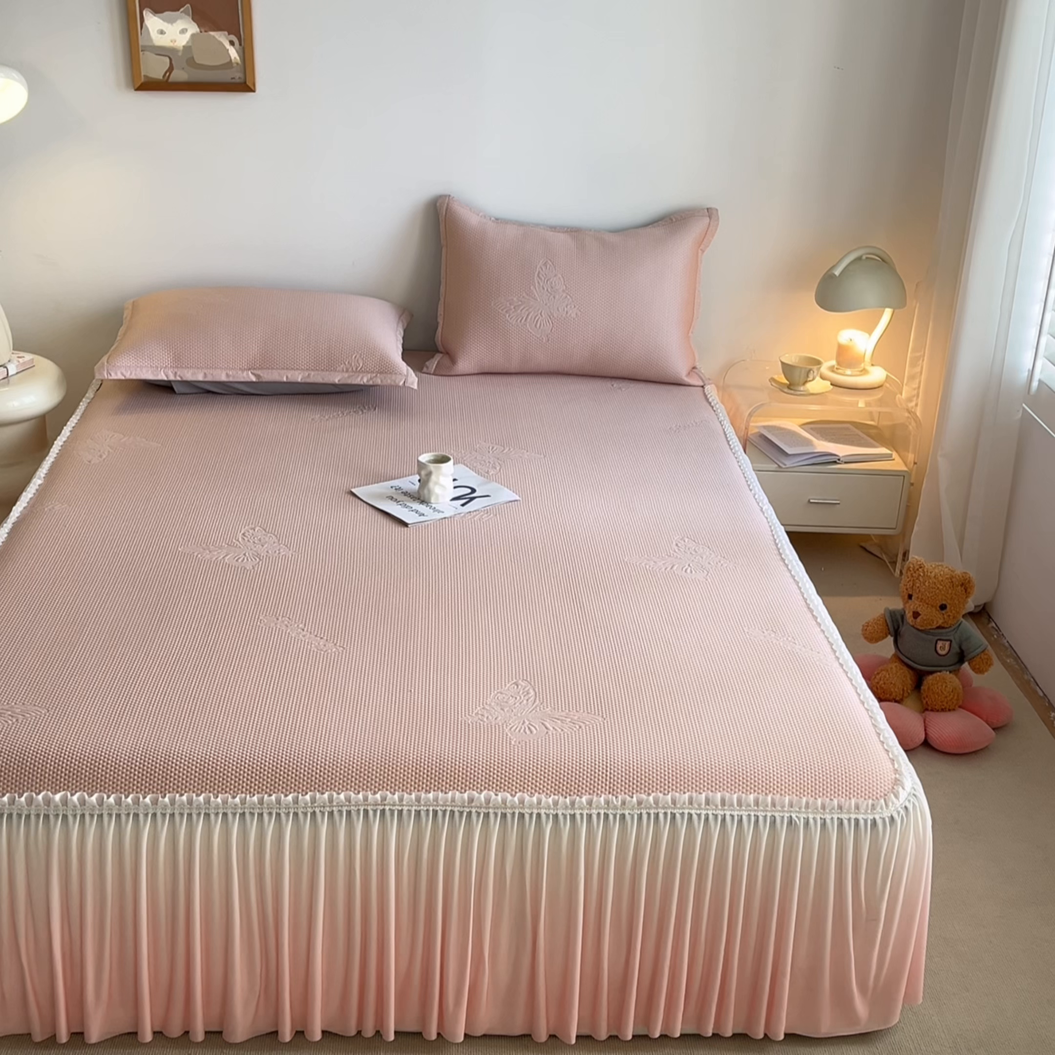 91家纺网 家纺一手货源 找家纺 安哆啦家纺 2026新款公主仙女风480克PE凉感凉豆豆床裙凉席三件套-豆豆床裙 豆豆床裙-仙女粉