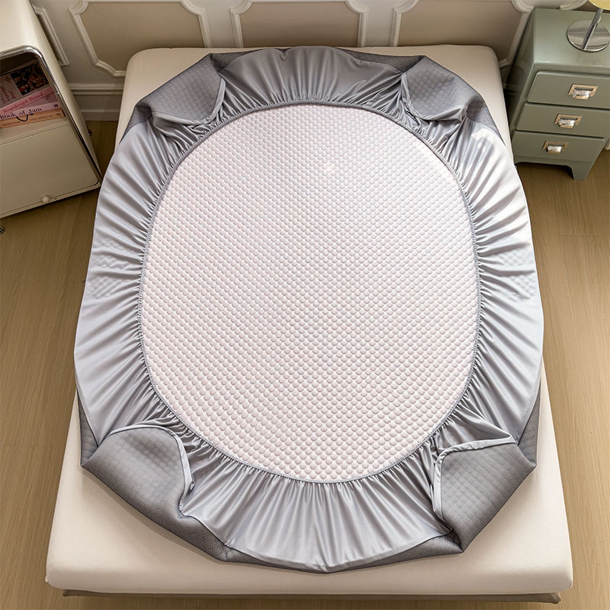 91家纺网 家纺一手货源 找家纺 几禾 2026新款大豆豆刺绣款席子凉席-小熊饼干 香芋紫-床笠款